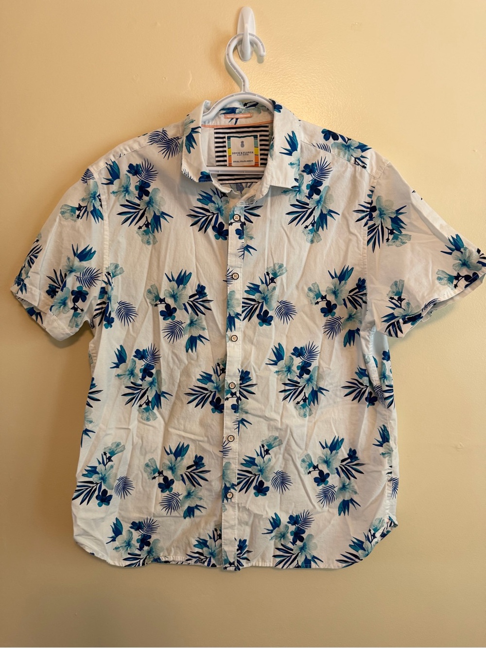 Denim & Flower White Short-Sleeve Button-Up Shirt with Blue Floral Print